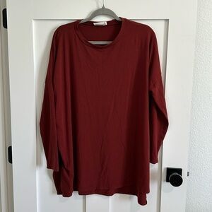 Zenana Women's Size M Long Sleeve Side Slit Tunic Top Maroon Red Flowy Oversized